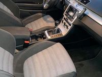 Gebraucht VW Passat 143 PS (105 kW) 2014 Schwarz Limousine