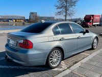 Gebraucht BMW 325 218 PS (160 kW) 2005 Grau Limousine