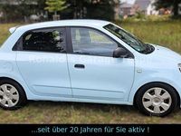 Gebraucht Renault Twingo Expression 71 PS (52 kW) 2015 Blau Kleinwagen