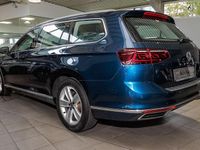 Gebraucht VW Passat Elegance 190 PS (139 kW) 2020 Blau Kombi