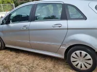 Gebraucht Mercedes B200 136 PS (100 kW) 2010 Silber Van / Kleinbus