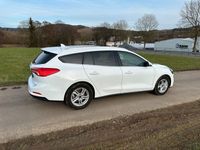 gebraucht Ford Focus Turnier Cool & Connect Automatik