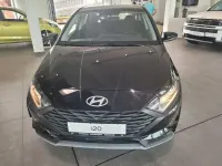 Neu Hyundai i20 Select 101 PS (74 kW) 2025 Phantom black / met Kleinwagen