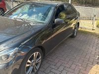 Używany Mercedes E250 211 KM (155 kW) 2015 Czarny Sedan/Limuzyna