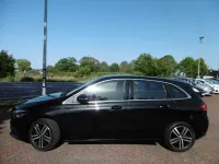 Gebraucht Mercedes B200 163 PS (119 kW) 2019 Schwarz Kleinwagen