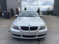 Gebraucht BMW 325 Basis 218 PS (160 kW) 2005 Silber Limousine
