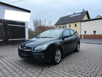 Gebraucht Ford Focus Ghia 115 PS (84 kW) 2005 Schwarz Kombi