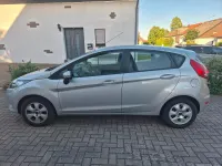 Gebraucht Ford Fiesta 82 PS (60 kW) 2011 Silber Kleinwagen