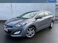 Gebraucht Hyundai i30 Trend 110 PS (80 kW) 2012 Grau Kombi