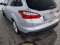 Gebraucht Ford Focus Titanium 125 PS (91 kW) 2014 Silber Kombi