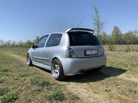 Gebraucht Renault Clio II 169 PS (124 kW) 2002 Silber Kleinwagen