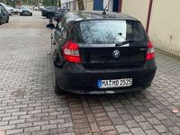Gebraucht BMW 118 143 PS (105 kW) 2006 Schwarz Kleinwagen