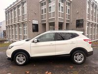Gebraucht Nissan Qashqai Tekna 131 PS (96 kW) 2016 Weiß SUV