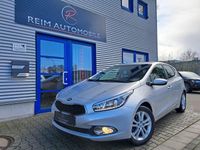 Gebraucht Kia Ceed DREAM-TEAM Edition 135 PS (99 kW) 2015 Machine silver Kleinwagen
