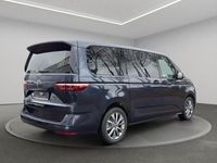 Second-hand VW Multivan Life 150 CP (110 kW) 2025 Albastru Monovolum