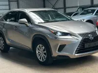 Gebraucht Lexus NX300h 155 PS (114 kW) 2018 Grau SUV