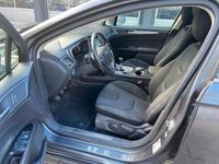 Gebraucht Ford Mondeo Titanium 160 PS (117 kW) 2017 Grau Limousine