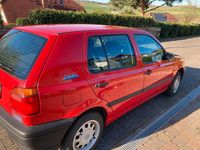 Second-hand VW Golf III 75 CP (55 kW) 1994 Roșu Berlinǎ