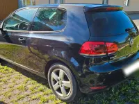 Gebraucht VW Golf VI 105 PS (77 kW) 2010 Schwarz Kleinwagen