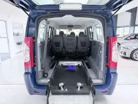 Używany Citroën Jumpy 128 KM (94 kW) 2014 Niebieski Minivan