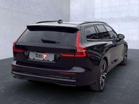Gebraucht Volvo V60 Plus 197 PS (144 kW) 2024 Onyx black Kombi