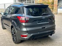 Gebraucht Ford Kuga ST-Line 150 PS (110 kW) 2018 Grau SUV