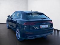 Gebraucht Audi Q8 S-Line 381 PS (280 kW) 2022 Mythosschwarz metallic SUV