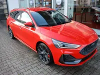 Nuevo Ford Focus ST 280 CV (205 kW) 2025 Rojo Berlina