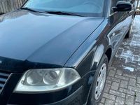 Gebraucht VW Passat 75 PS (55 kW) 2001 Blau Kombi