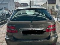 Gebraucht Mercedes B200 136 PS (100 kW) 2009 Beige Van / Kleinbus