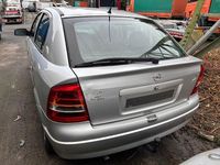 Gebraucht Opel Astra Njoy 84 PS (61 kW) 2003 Silber Limousine