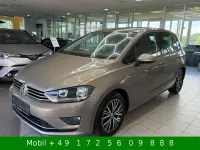 Gebraucht VW Golf Sportsvan Allstar 150 PS (110 kW) 2016 Gold Van / Kleinbus
