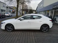 Neu Mazda 3 Center-Line 140 PS (102 kW) 2026 Arctic white Limousine