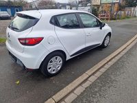 Gebraucht Renault Clio IV Expression 73 PS (53 kW) 2015 Weiß Limousine