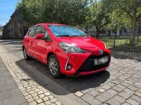 Gebraucht Toyota Yaris Comfort 101 PS (74 kW) 2017 Rot Kleinwagen