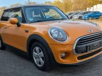 Gebraucht Mini One D 95 PS (69 kW) 2016 Volcanic orange Kleinwagen