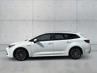 Gebraucht Toyota Corolla Team 184 PS (135 kW) 2021 Schneeweiß Kombi