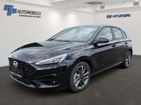Gebraucht Hyundai i30 Advantage 101 PS (74 kW) 2024 Abyss black / mic Kleinwagen