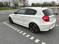 gebraucht BMW 116 I, weiß, Alufelgen 18 Zoll