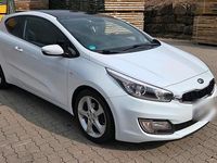 Gebraucht Kia ProCeed 136 PS (100 kW) 2013 Weiß Kleinwagen