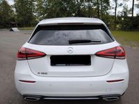 Gebraucht Mercedes A180 136 PS (100 kW) 2020 Weiß Limousine