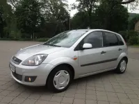 Gebraucht Ford Fiesta Ambiente 69 PS (50 kW) 2006 Silber Kleinwagen