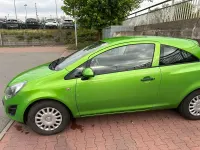 Gebraucht Opel Corsa Edition 69 PS (50 kW) 2014 Grün Kleinwagen