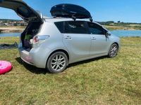 Gebraucht Toyota Verso 148 PS (108 kW) 2009 Silber Van / Kleinbus