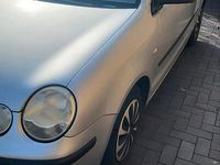 Gebraucht VW Polo 64 PS (47 kW) 2004 Silber Kleinwagen