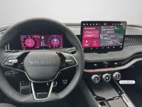 Neu Skoda Superb SportLine 193 PS (141 kW) 2025 Grau Kombi