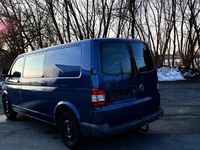 Gebraucht VW Caravelle 140 PS (102 kW) 2010 Blau Van / Kleinbus
