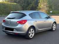 Gebraucht Opel Astra 140 PS (102 kW) 2016 Grau Limousine