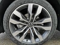 gebraucht VW Tiguan 2.0 TDI R-Line DSG 4Motion Matrix AHK GV5