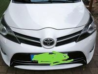 Gebraucht Toyota Verso 124 PS (91 kW) 2013 Weiß Van / Kleinbus